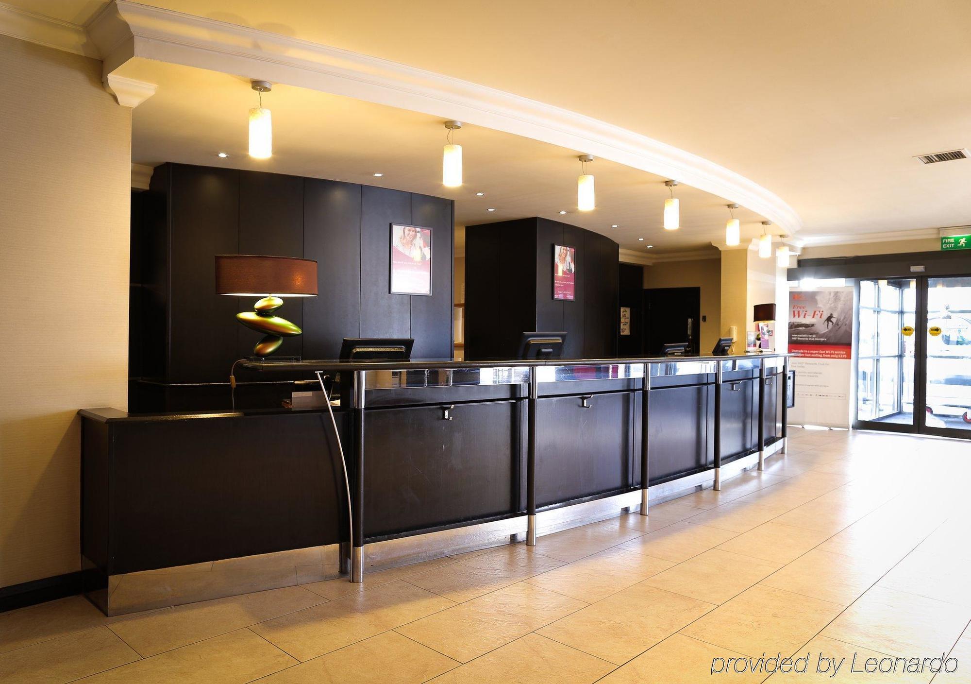 Crowne Plaza Manchester Airport By Ihg Hale  Exterior photo