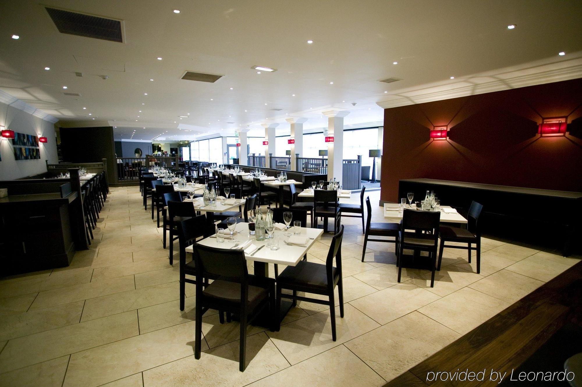 Crowne Plaza Manchester Airport By Ihg Hale  Restaurant photo